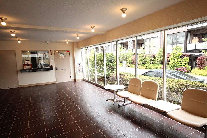 (分譲賃貸 トランクルーム付)弦巻リハイム