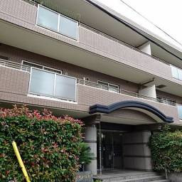 白が基調のフローリングマンション♪レジオン弦巻