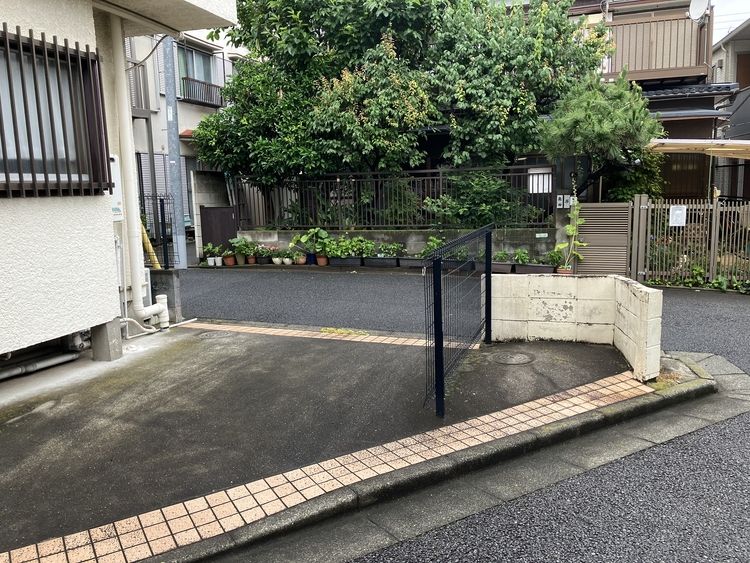 (小型車)桜1-13S駐車場